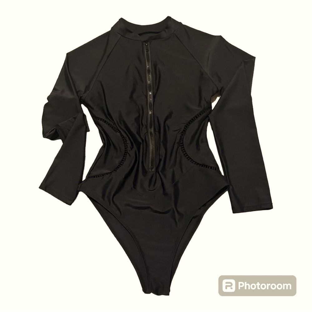 One piece swimsuit